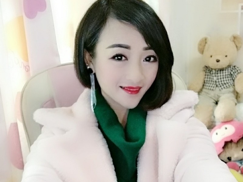 傻丫头8*的主播海报