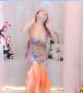 八百米主播照片