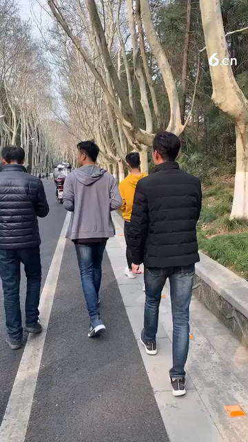 朋友去玩