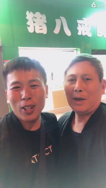 小江铁粉陪几天游玩