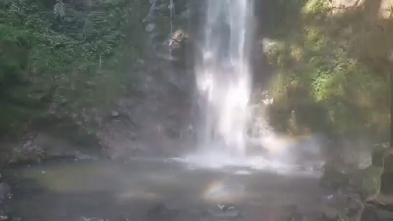 瀑布，彩虹