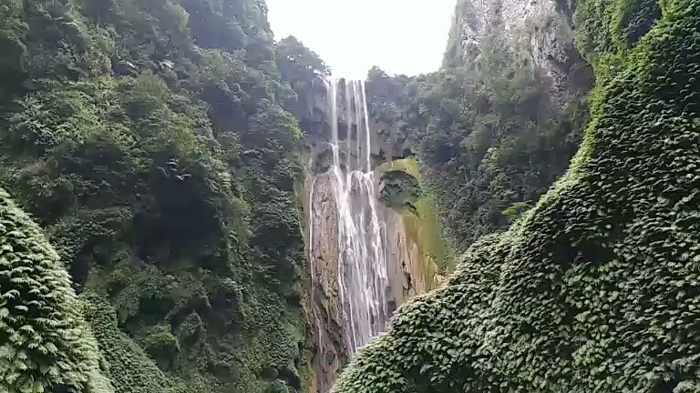 廣西通靈大峽谷