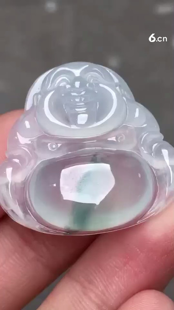 高冰飘彩坐佛，水头十足2780
