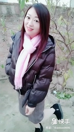 寂寞盈袖映清秋