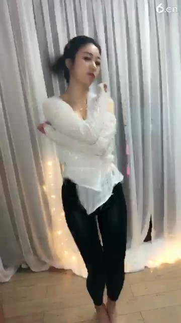 彤彤