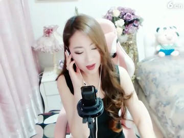 我的唇吻不到我爱的人
