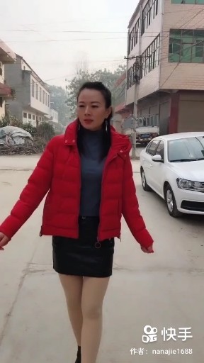 搞笑