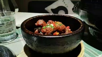 听听主播说她偶尔还是经常去饭店