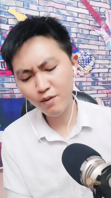 表情管理不到位