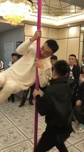 这俩人逗死我了哈哈
