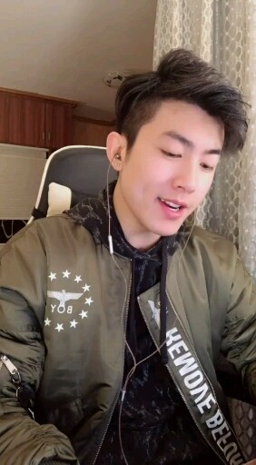 哈哈