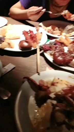 吃自助餐，又吃穷一家