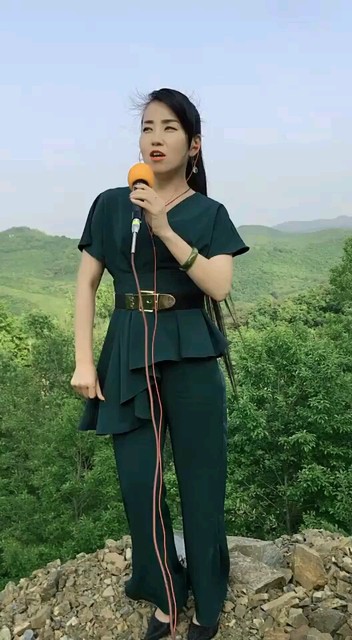 就让我的歌声陪你走四方