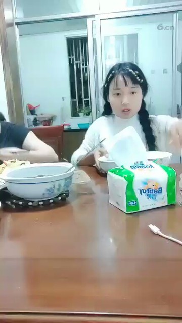 😂