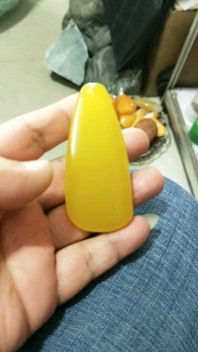 鸡油黄《金丝玉》