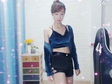 美女热舞