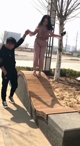 和白哥合作，白哥说我胖哼