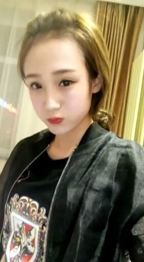 自从和李耀阳结完婚压力好大啊