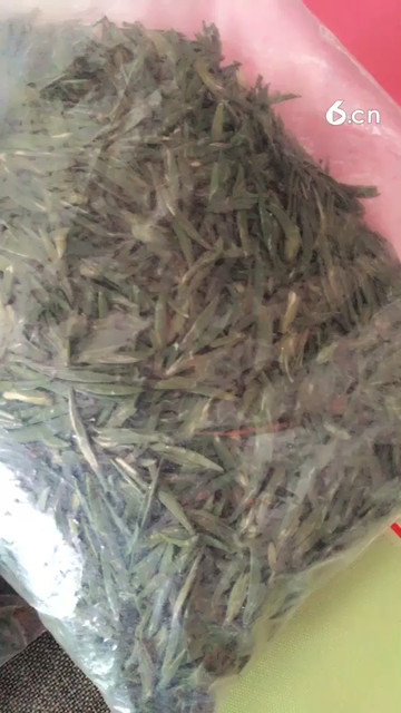 说点啥呢。...
