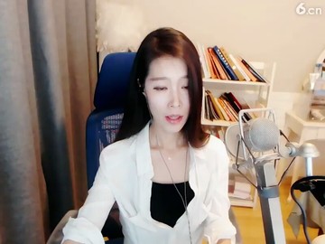 1586688