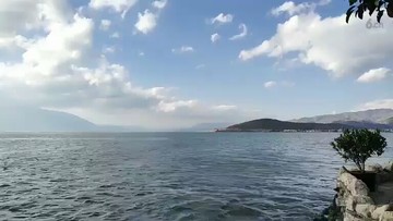 耳海
