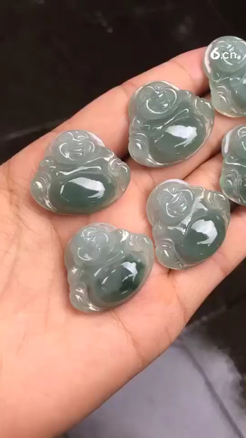 翡翠油青佛，无裂，399一个