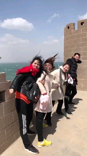 陪客人游览景区
