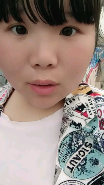今天只卖了一双丝袜！😭😭