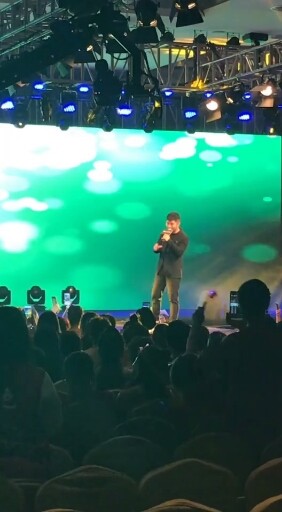 彩排晚上9点因为开场就是白哥