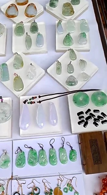 美美的翡翠，要开播，记得关注哦