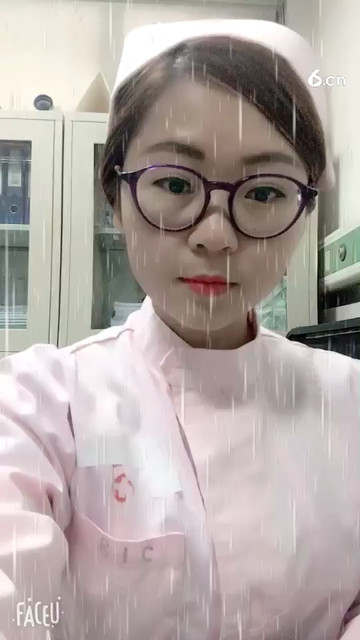 邪恶护士会控雨