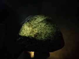 纯甄翡翠原石解口成品主播照片