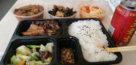 少爷聊吃主播照片