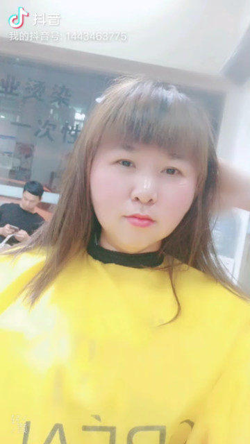换个发型年轻十岁