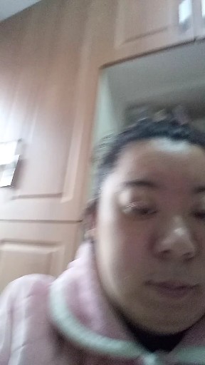 阳光女孩充满欢乐园