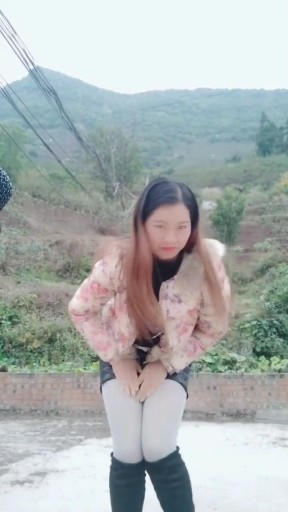 咋办了，裤子破了