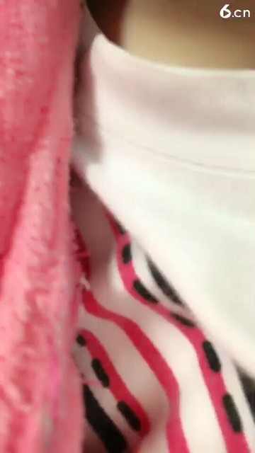 美女早上好