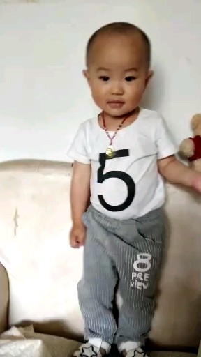 可爱的小宝