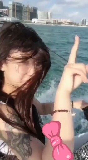 媳妇送我的时候哭了我不走了