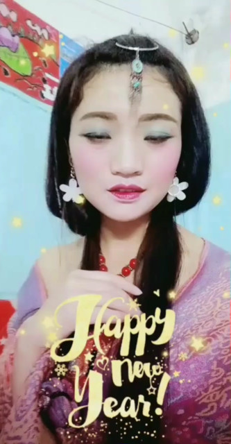 怀念两个月的长发。