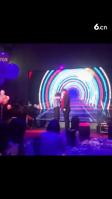 当时好担心我那衣服会不会扯不开