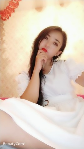 疯狂的药药宝贝主播照片