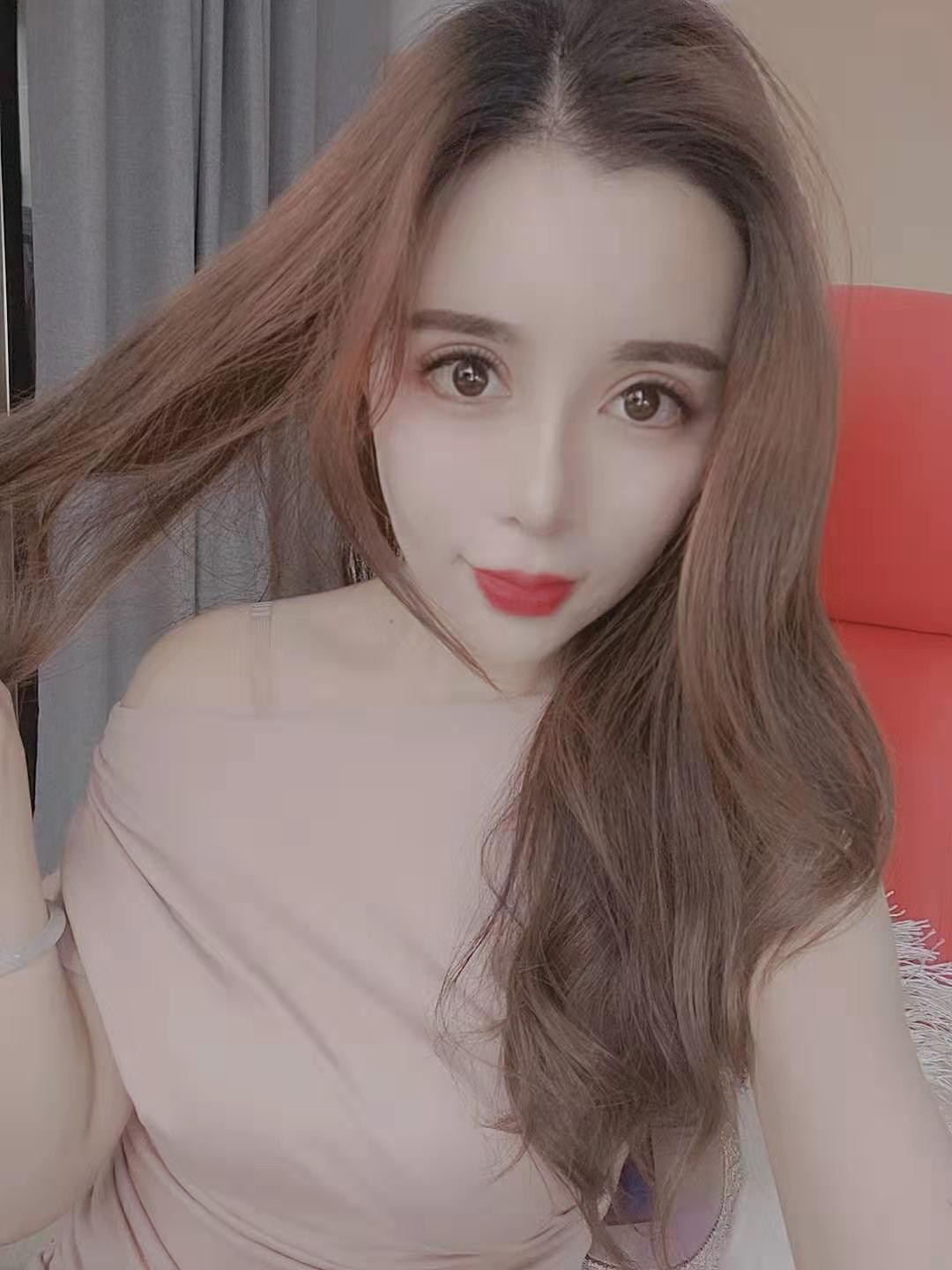 夏暖兮👄的主播照片