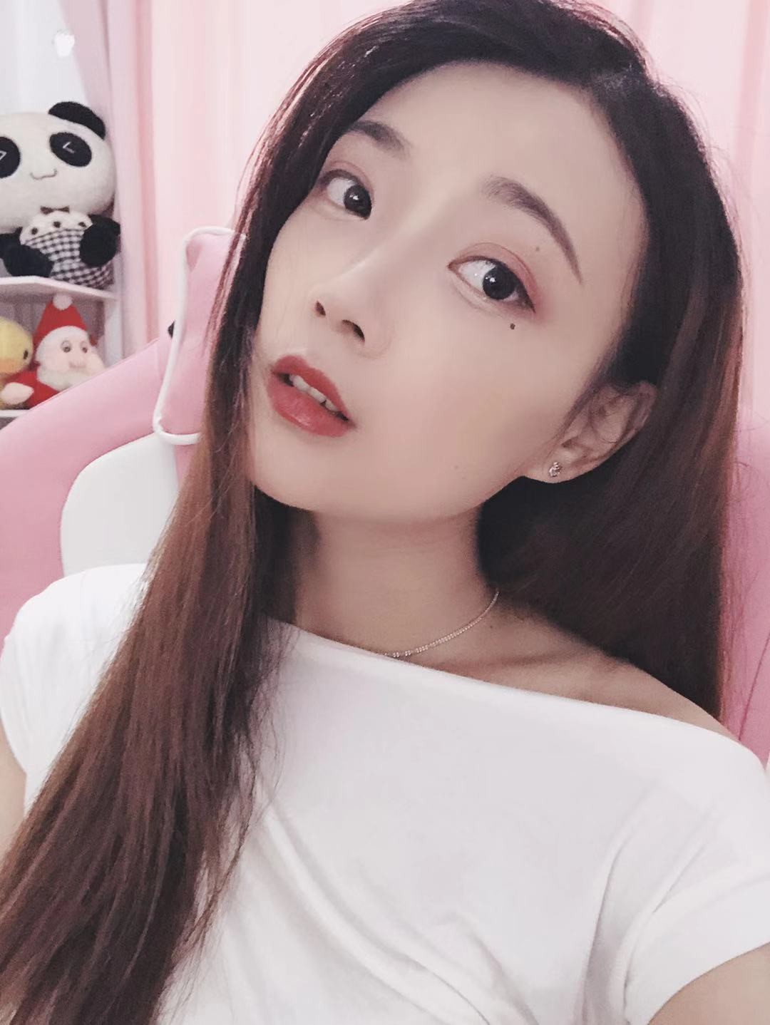 羽姑娘的主播照片