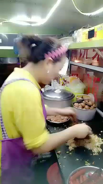 晚上的餐馆
