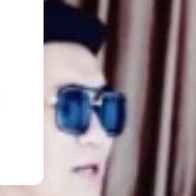 脸都不要什么不能出卖海报