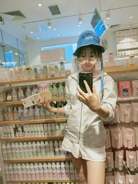 ღ瑋玮主播照片