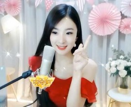 右手还是那个右手！！主播照片