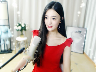 秋的缠绵春的梦的主播照片
