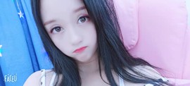 依依休息主播照片